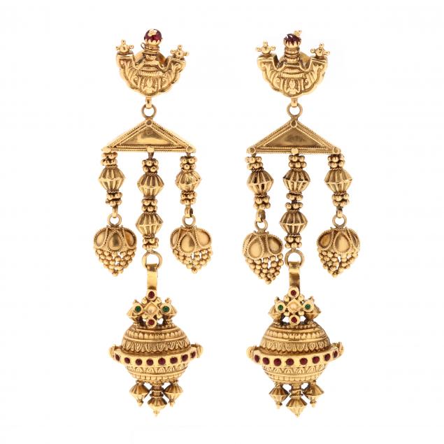 high-karat-gold-and-enamel-earrings-india
