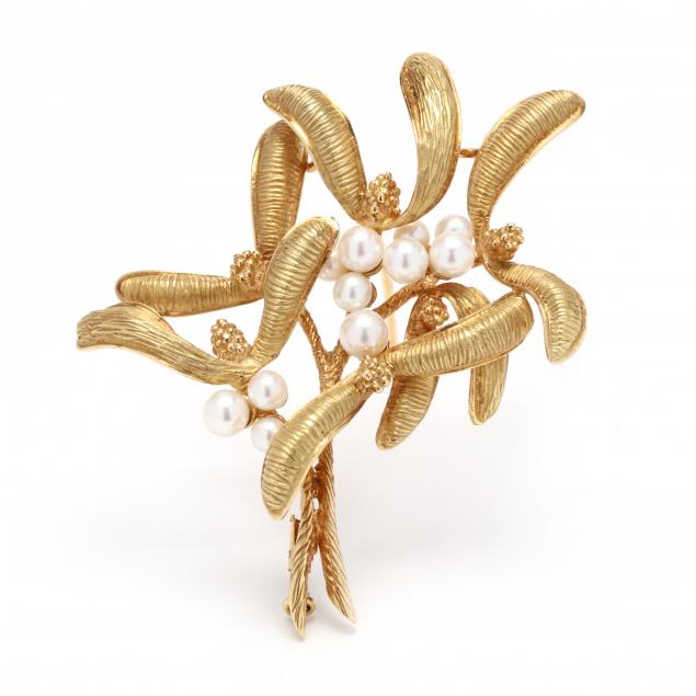 gold-and-pearl-brooch-france
