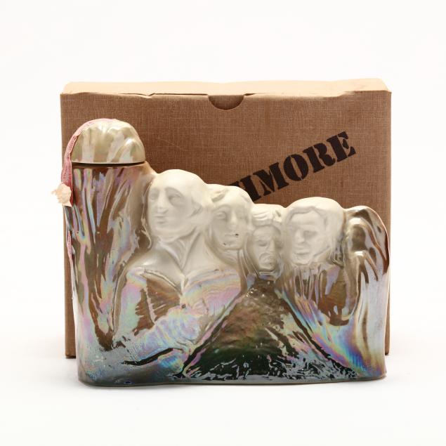 j-w-dant-bourbon-whiskey-in-mount-rushmore-decanter