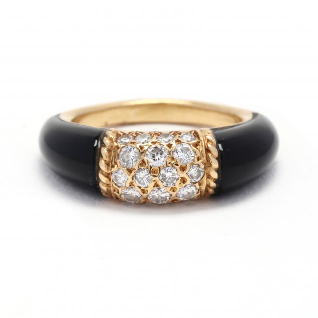 gold-onyx-and-diamond-i-philippine-i-ring-van-cleef-arpels