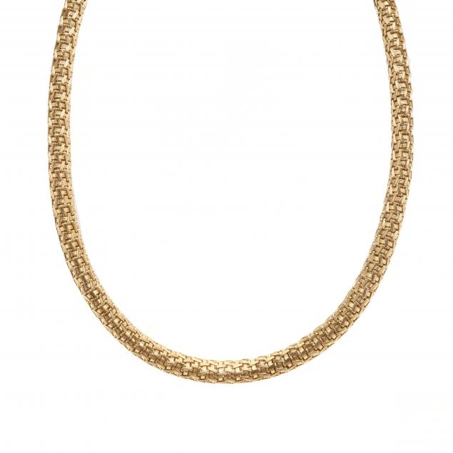 gold-necklace-italy