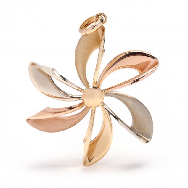 tri-color-gold-flower-pendant-italy