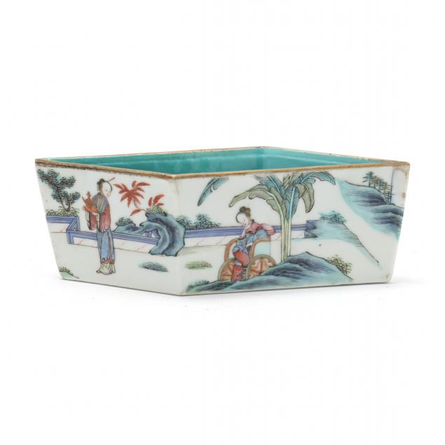 an-unusual-chinese-painted-porcelain-vessel