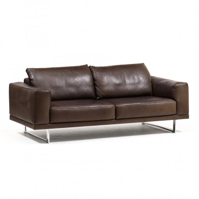 paul-brayton-designs-high-grade-leather-sofa