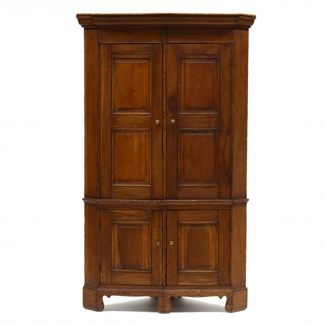 mid-atlantic-chippendale-turkey-breast-corner-cupboard