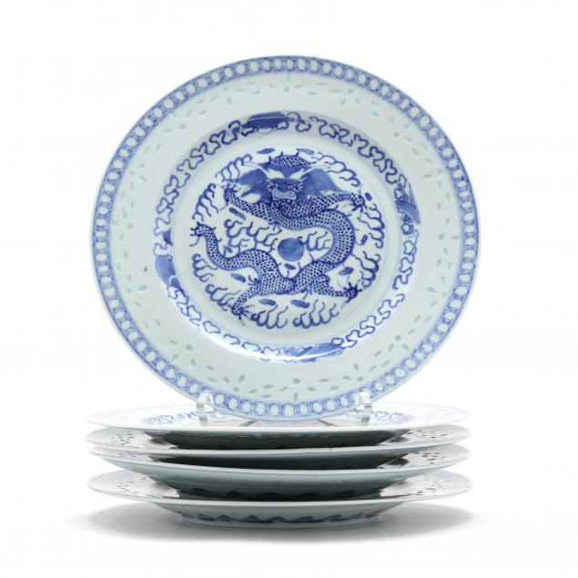 five-chinese-blue-and-white-rice-eye-dragon-plates