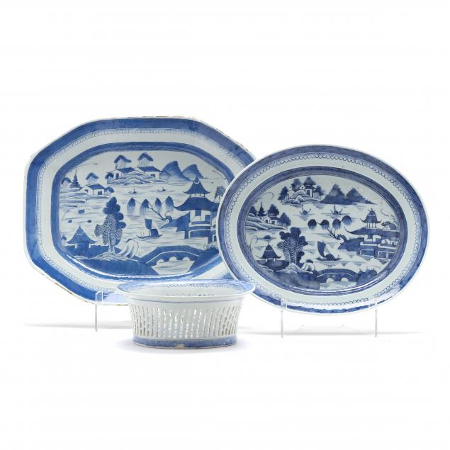 chinese-canton-blue-and-white-porcelain-chestnut-basket-and-two-platters