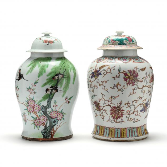 two-chinese-porcelain-jars-with-covers