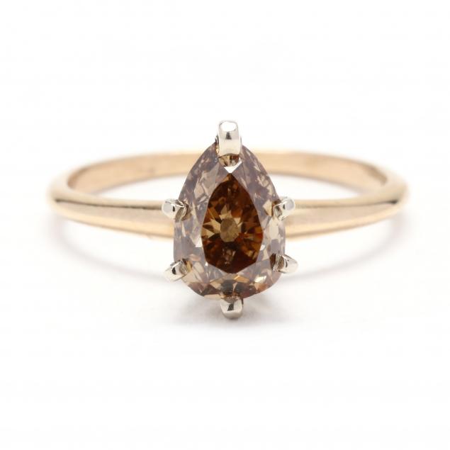 gold-and-pear-cut-diamond-ring