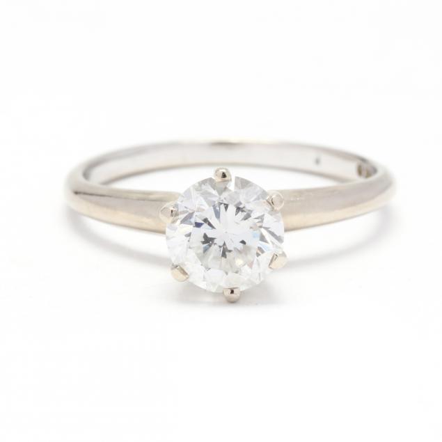 white-gold-and-round-brilliant-cut-diamond-ring
