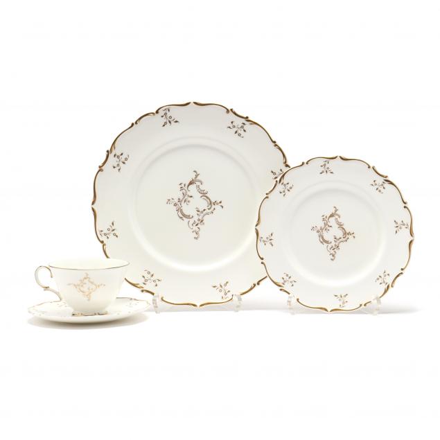 set-of-31-royal-doulton-i-monteigne-i-china