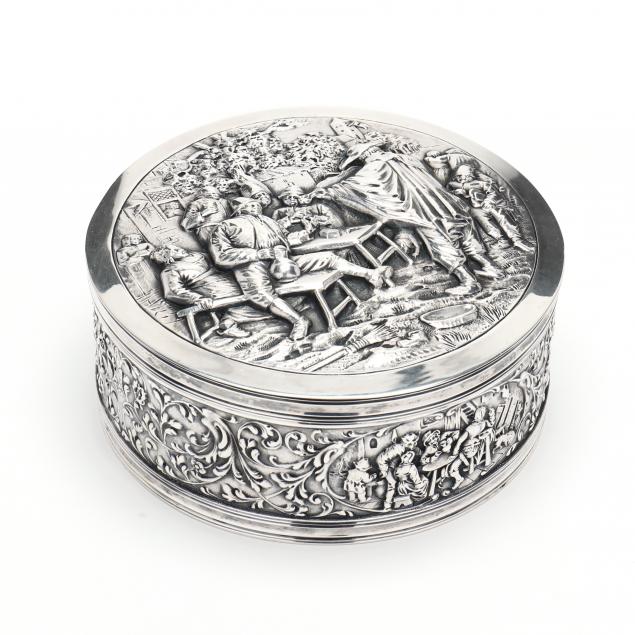 dutch-figural-repousse-silver-box