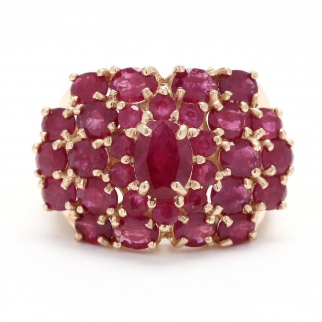 gold-and-ruby-cluster-ring