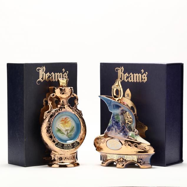beam-bourbon-whiskey-in-gold-blue-decanters