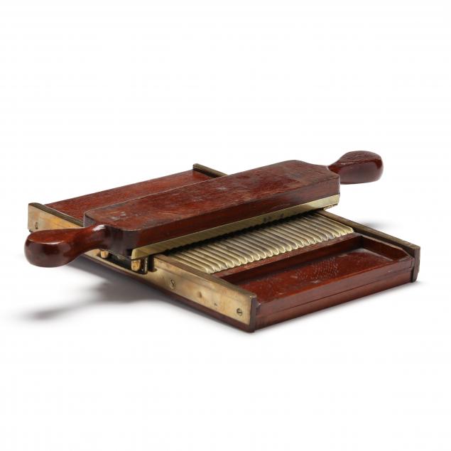 two-piece-mahogany-pill-roller