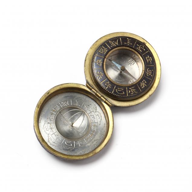 an-antique-chinese-pocket-compass