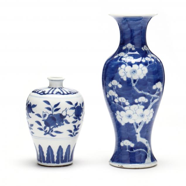 two-chinese-porcelain-blue-and-white-vases