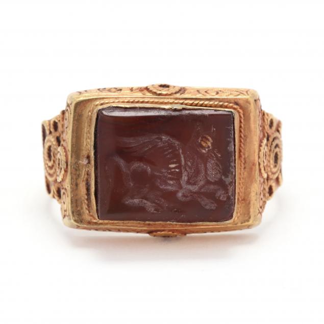 classical-style-gold-ring-with-intaglio-griffin