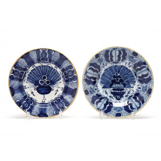 i-de-klauw-i-a-similar-pair-of-dutch-delft-blue-and-white-small-plates