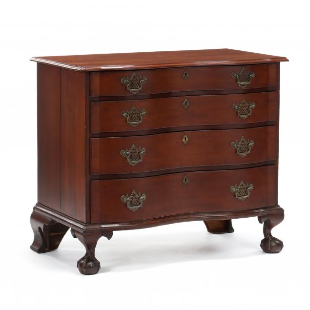 connecticut-chippendale-serpentine-and-block-front-cherry-chest-of-drawers