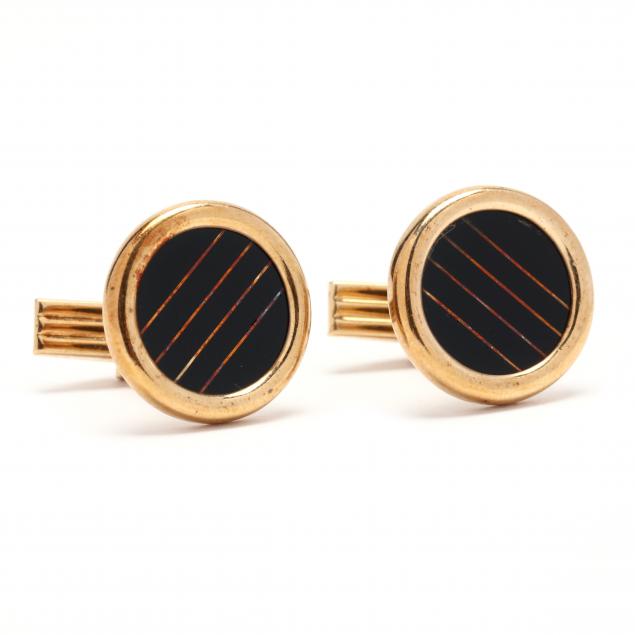 gold-and-black-onyx-cufflinks