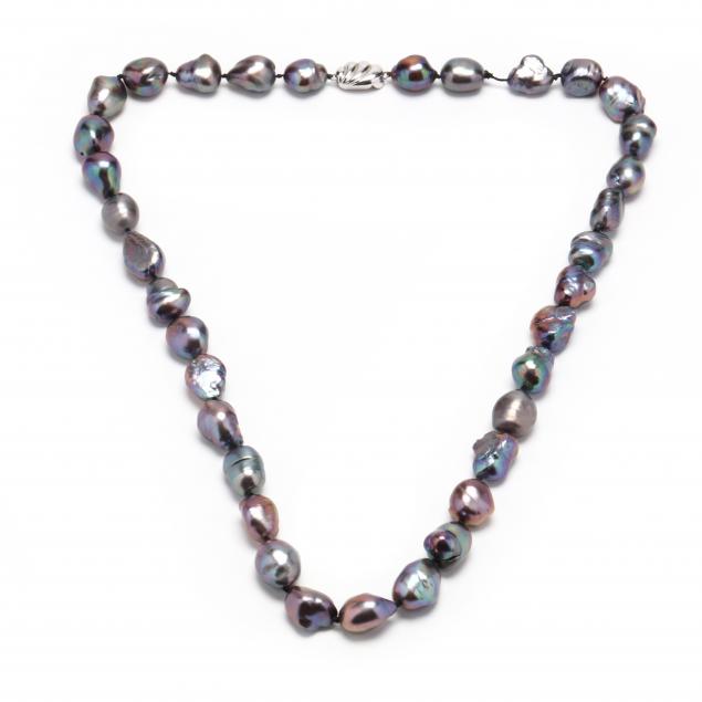 single-strand-of-baroque-tahitian-pearls