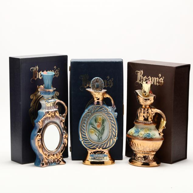 beam-bourbon-whiskey-in-executive-decanters