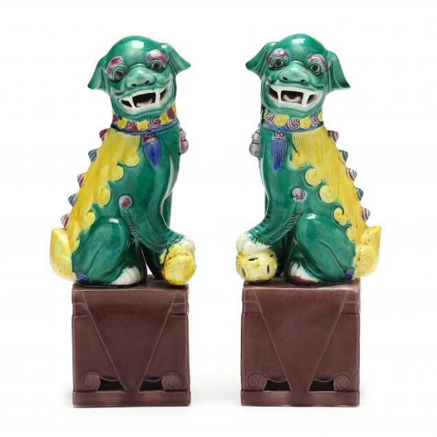 a-pair-of-chinese-famille-verte-foo-lions