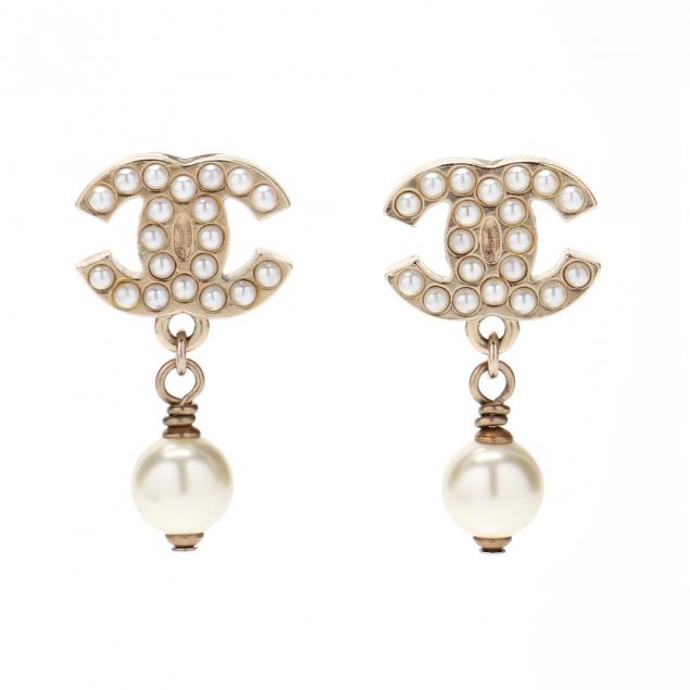 chanel-cc-pearl-logo-drop-earrings