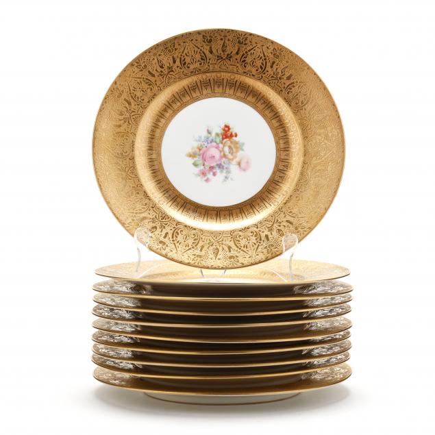 an-assembled-set-of-ten-gold-encrusted-bavarian-service-plates