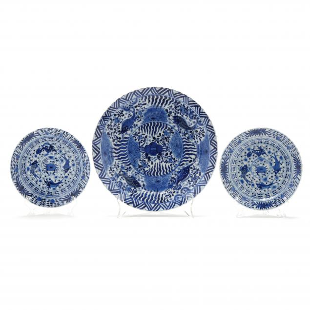 three-chinese-porcelain-blue-and-white-plates-with-sea-creatures