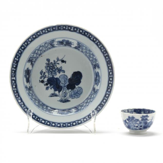 two-chinese-blue-and-white-porcelain