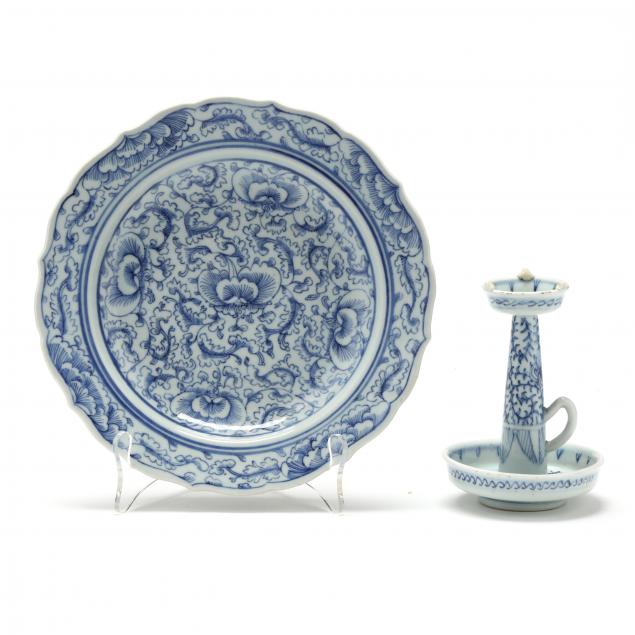 two-chinese-porcelain-blue-and-white-peony-scroll-tabletop-items