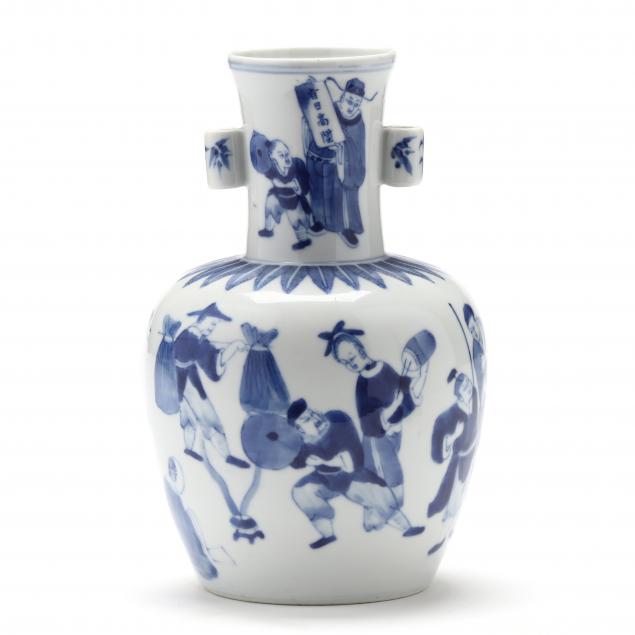 a-chinese-porcelain-blue-and-white-vase