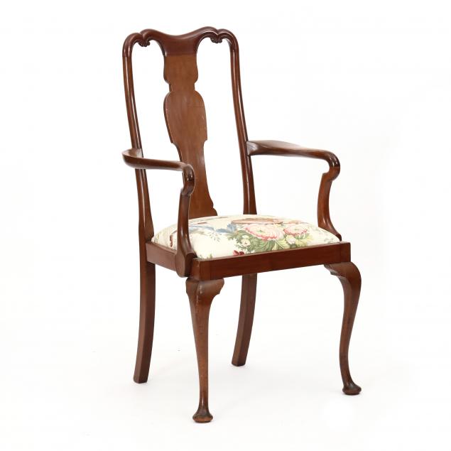 queen-anne-style-mahogany-armchair