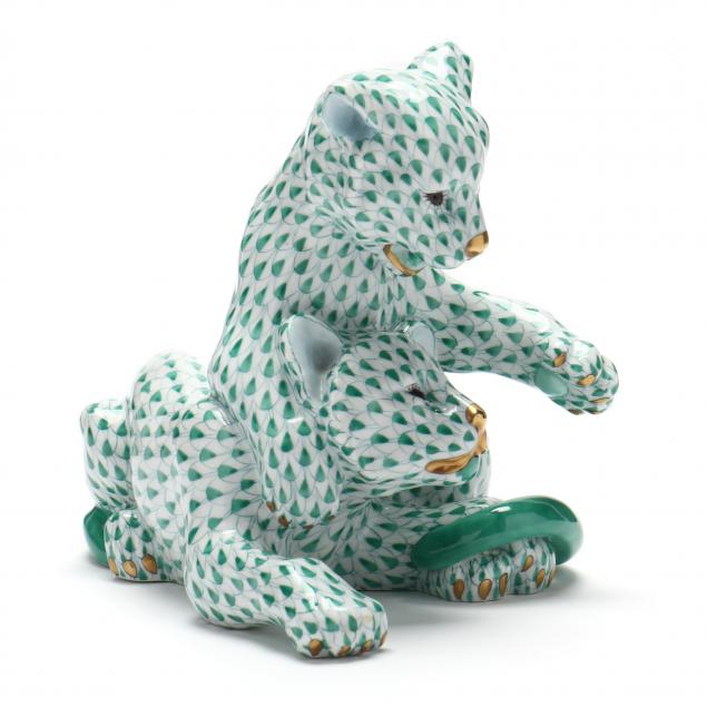 herend-porcelain-fishnet-tiger-cub-grouping