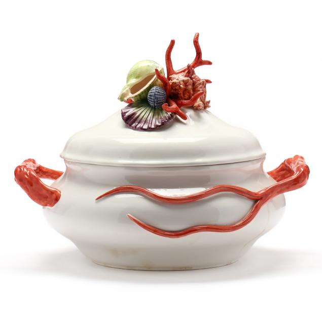chelsea-house-seashell-themed-lidded-soup-tureen