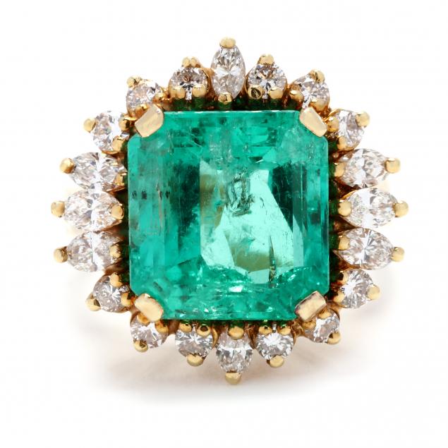 gold-emerald-and-diamond-ring