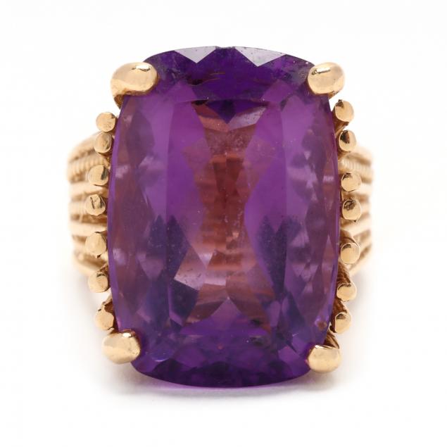 gold-and-amethyst-ring
