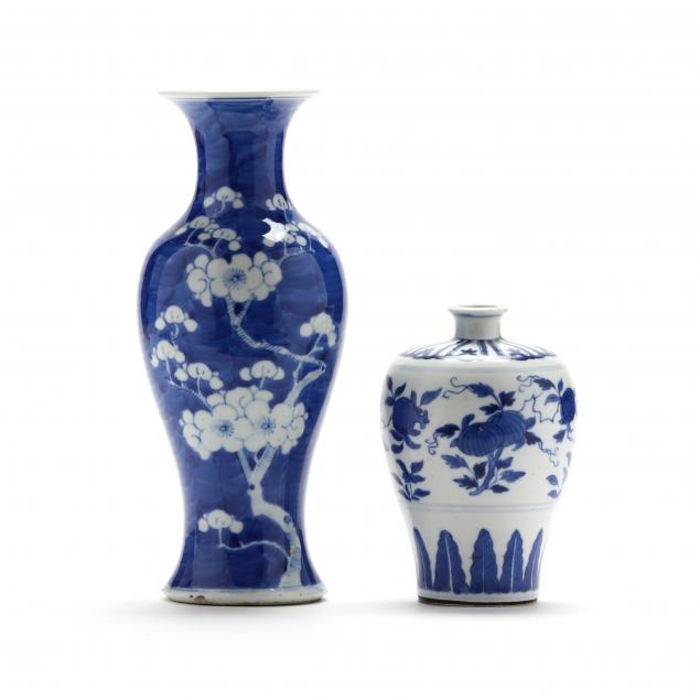 two-chinese-porcelain-blue-and-white-vases