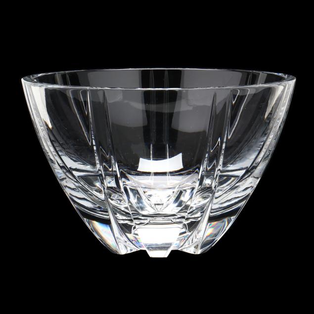 baccarat-crystal-i-neptune-i-center-bowl