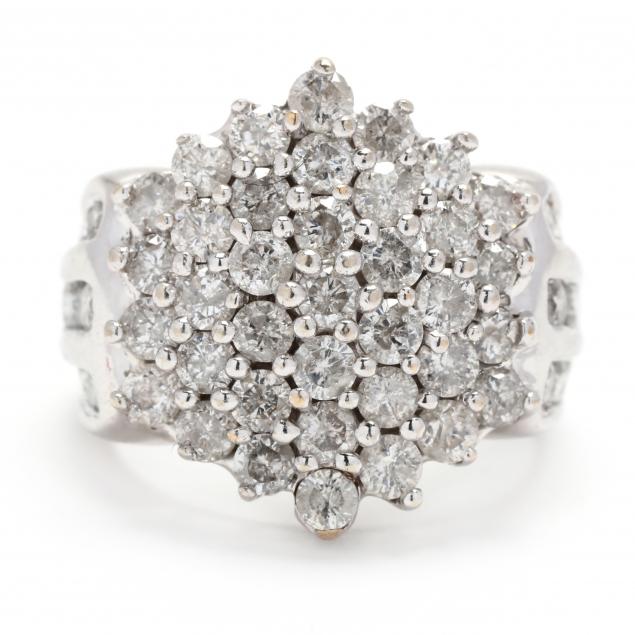 white-gold-and-diamond-cluster-ring