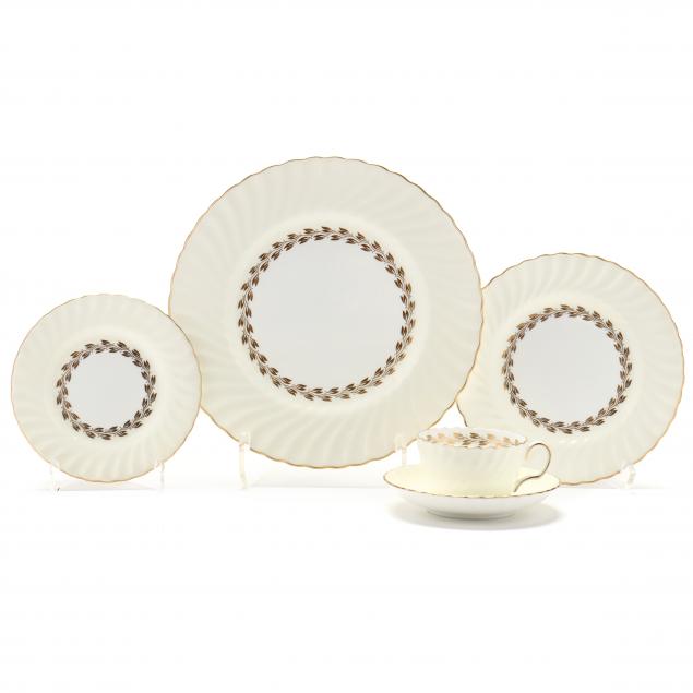 minton-68-pieces-of-i-gold-cheviot-i-porcelain-tableware