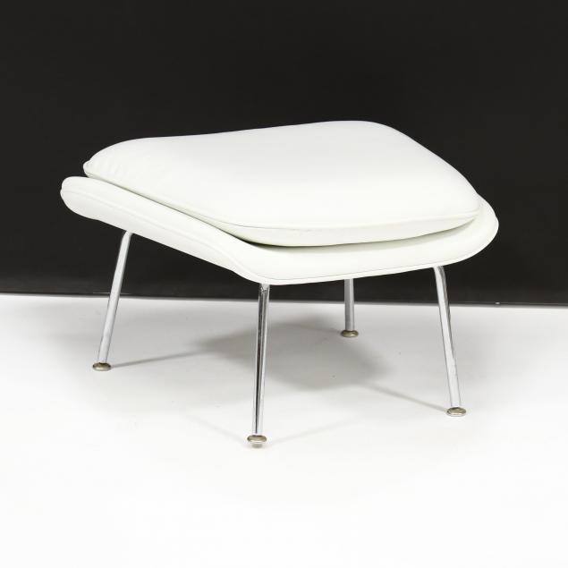 eero-saarinen-finnish-1910-1961-i-womb-i-ottoman