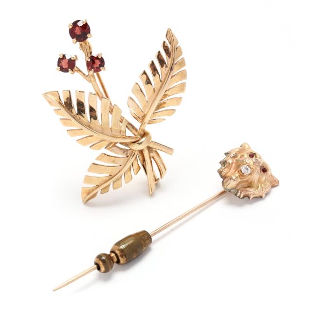 two-vintage-gold-brooches