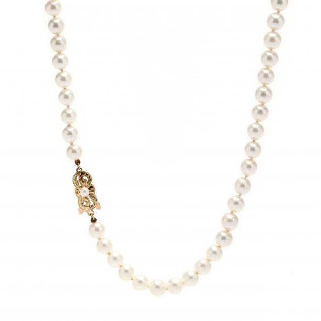 pearl-necklace-mikimoto