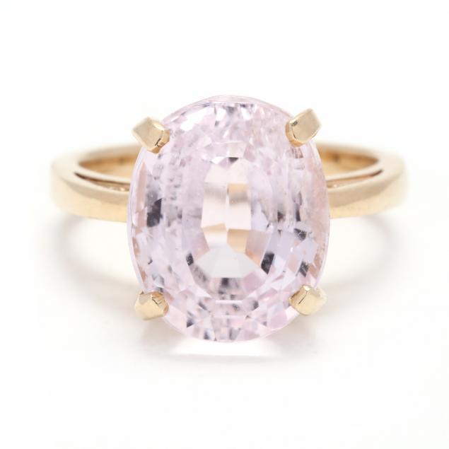 gold-and-kunzite-ring