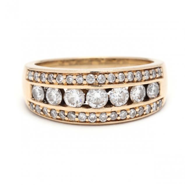 gold-and-diamond-ring