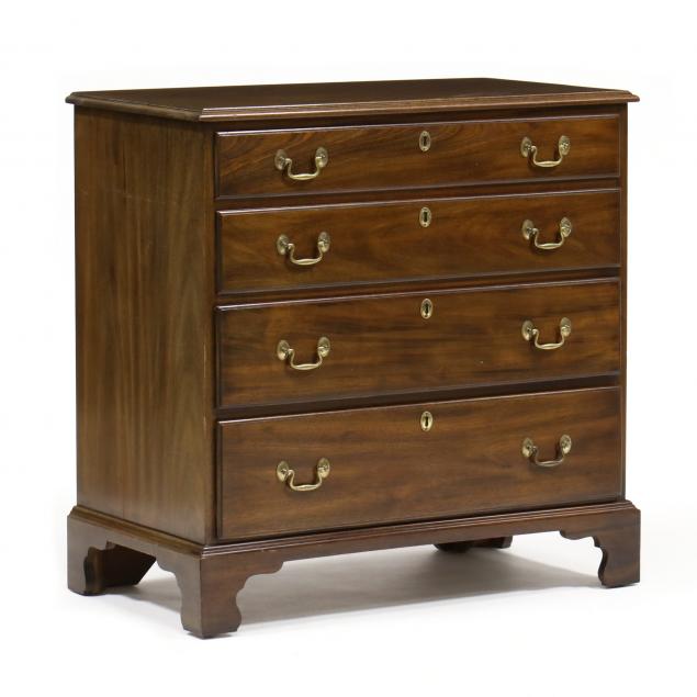 henkel-harris-chippendale-style-mahogany-bachelor-s-chest