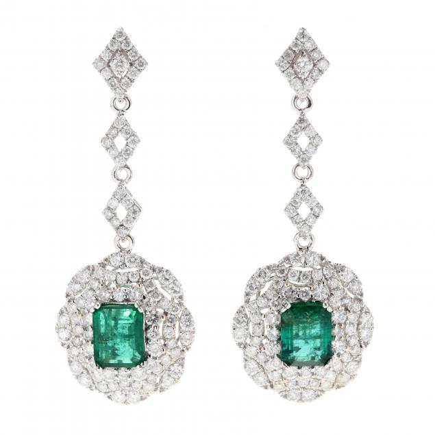 white-gold-emerald-and-diamond-dangle-earrings-orianne